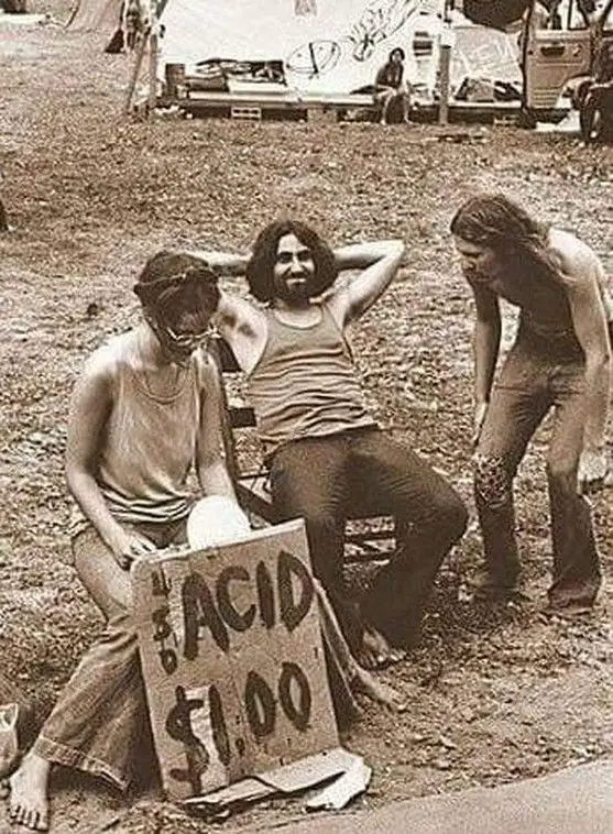 11 Cosas horribles que pasaron en Woodstock, el festival desastroso hippie