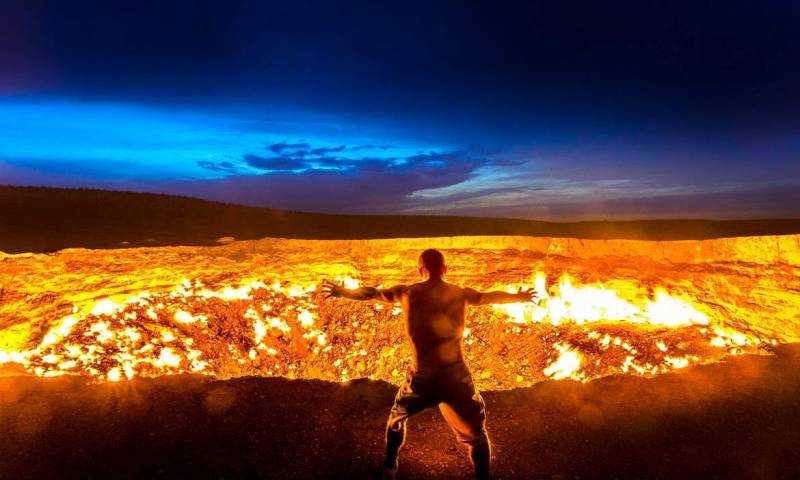 8 Cosas que te sucederán si decides visitar las puertas del infierno en Turkmenistán