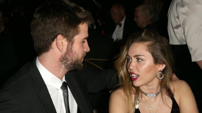 10 Actitudes de Liam Hemsworth que ocasionaron el divorcio con Miley Cyrus