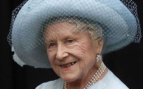 9 Polémicas sobre la “Reina Madre”, la antecesora de Elizabeth II