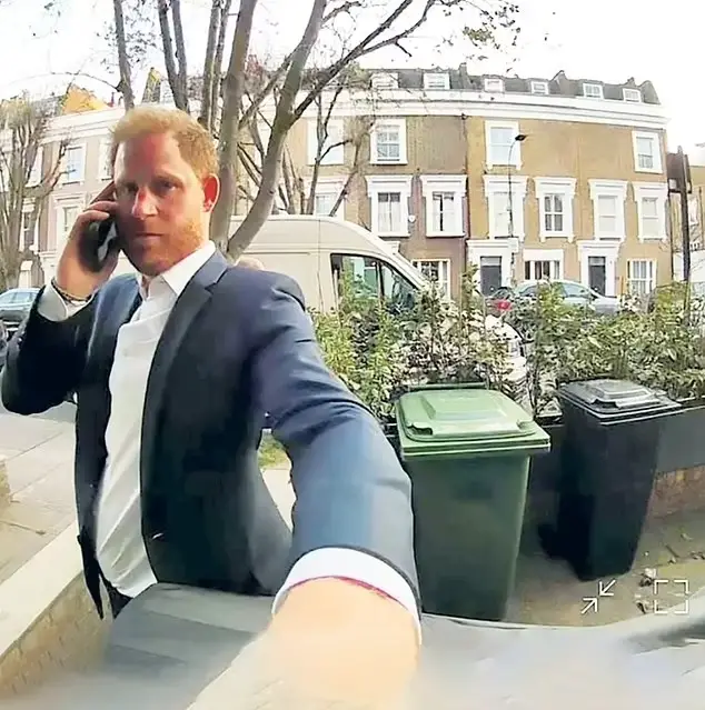 6 Datos de la Polémica del Príncipe Harry ‘Tocando Timbres’ en las calles de Londres
