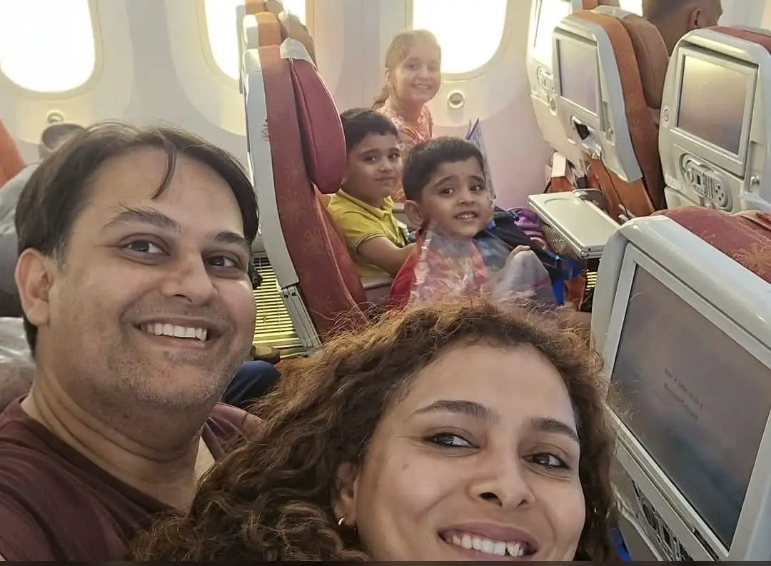 6 Datos de la ‘Familia de Profesionales’ que habían resuelto su vida en el Air India