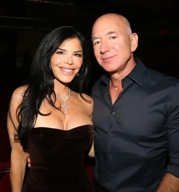6 Datos de la “Polémica Invitación” de la boda de Jeff Bezos y Lauren Sánchez