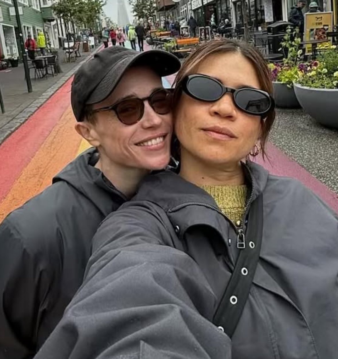6 Datos de la ‘Primera Novia Oficial’ de Elliot Page tras Convertirse en Hombre