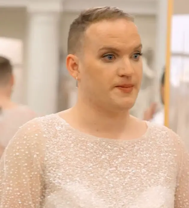 4. "Me siento como un hombre en un vestido"