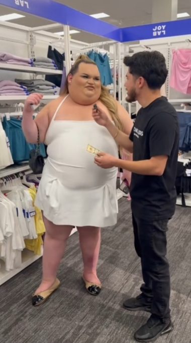 6 Datos de ‘Al Weezy’ la influencer viral que resultó ser MEXICANA