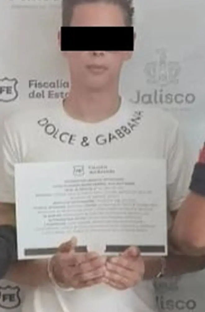 2. Alex cometió 'faltas disciplinarias'