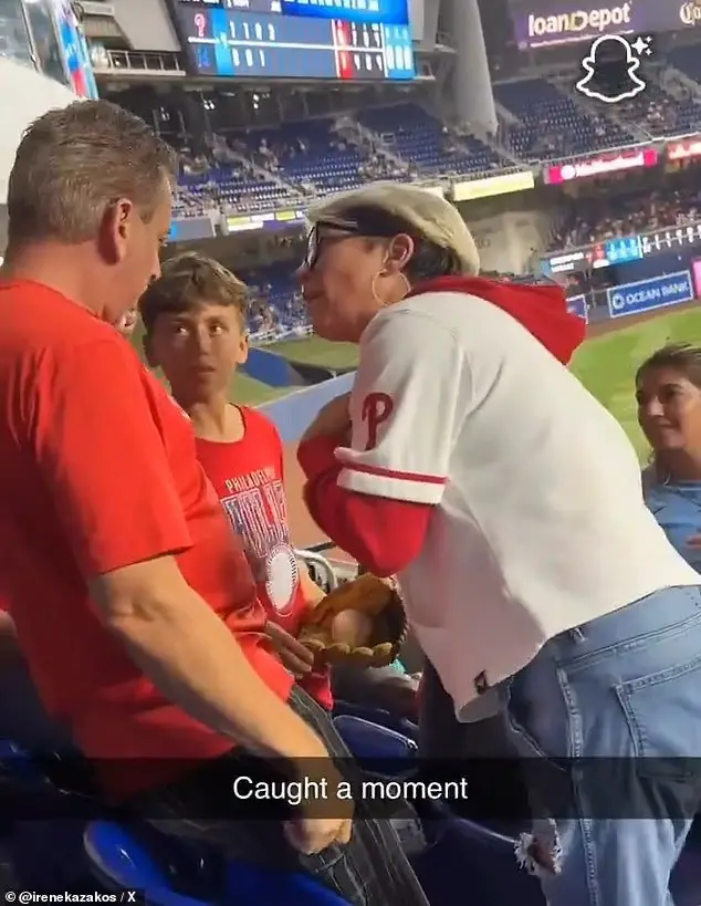 3. "¡Esta pelota es mía! ¡Tú me la robaste!"