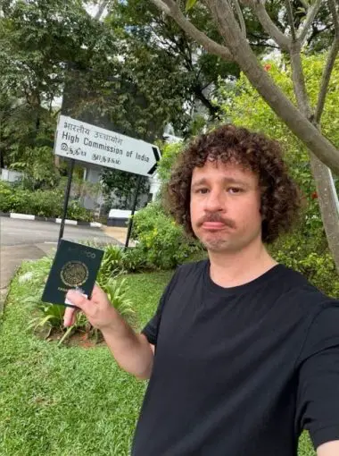 6 Datos de la ‘Polémica de Luisito Comunica’ y su video llorando por su Visa India Rechazada