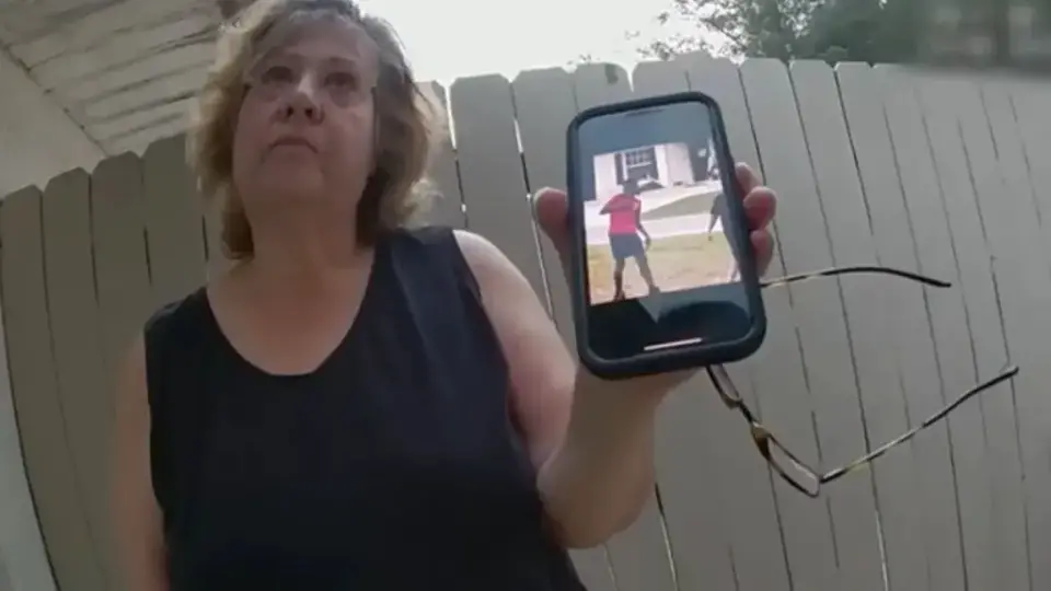 2. Llamaba al 911 todo el tiempo para quejarse de los niños