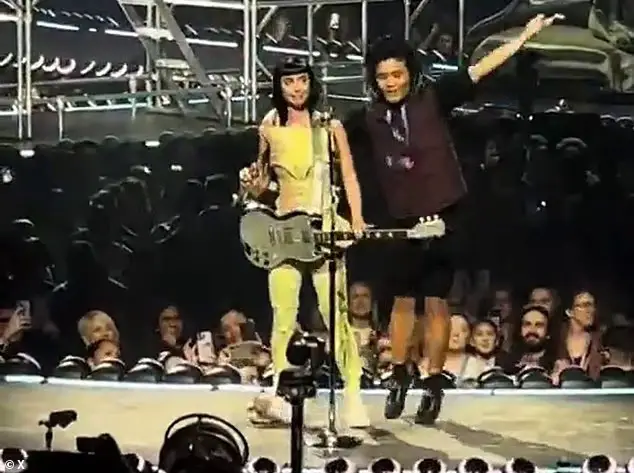 5. También acosó a Katy Perry