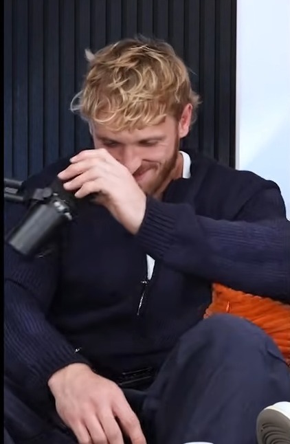 6. Usuarios dicen que se levantó para reírse