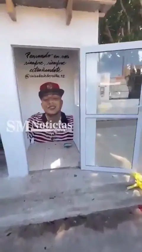 2. Tenía hasta una puerta de vidrio